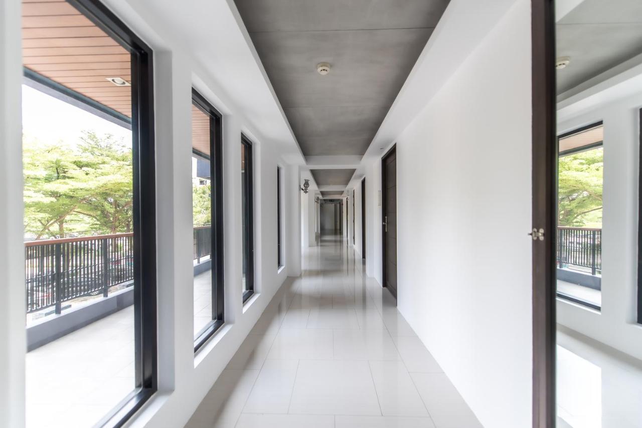 Hotel The Proud Exclusive Hotel-sha 3*